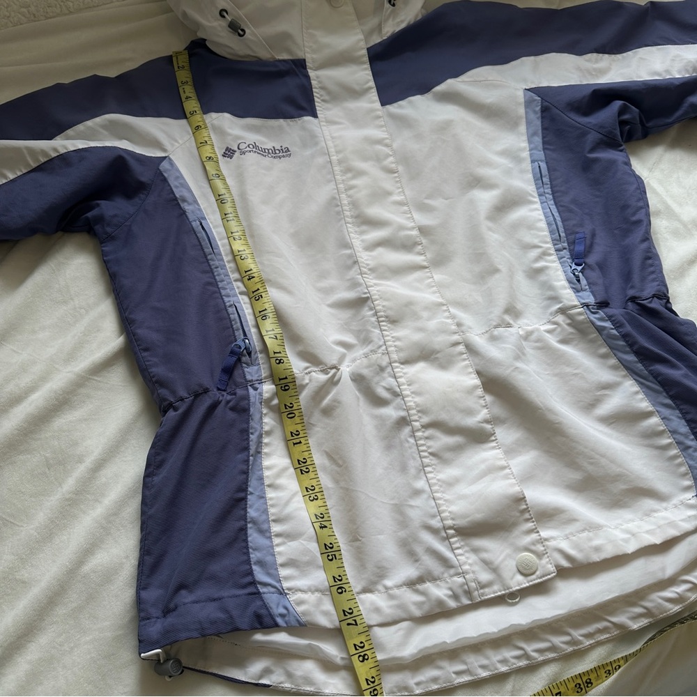 Columbia Light Jacket - Large - Picture 9 of 15